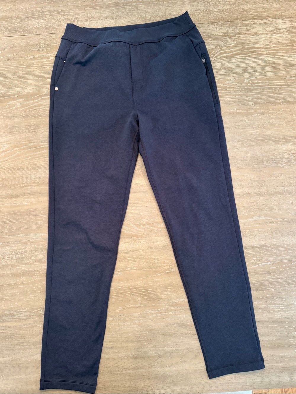 Vuori Men's Size M Navy Jogger Sweatpants
